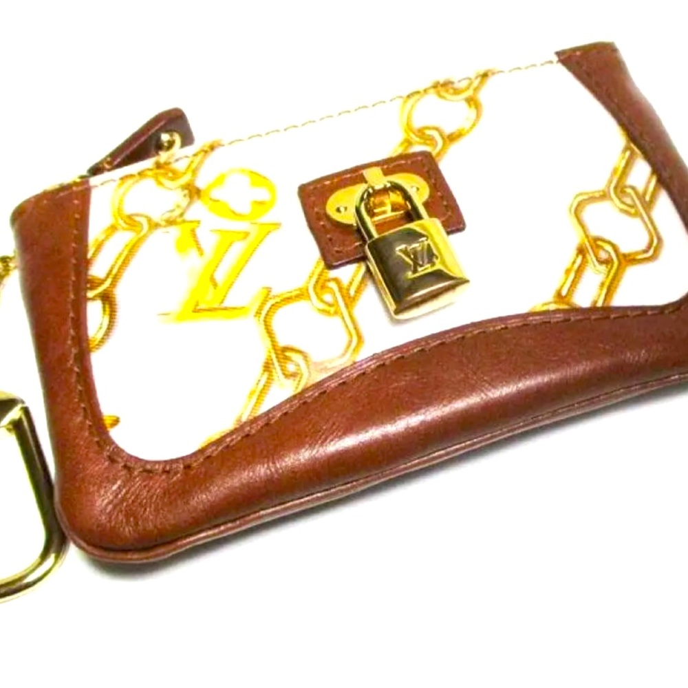 Louis Vuitton Musette Monogram Monogram Brown Gold White Vinyl coin purse